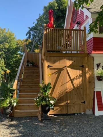 Bed and Breakfast The Red House Fredericton Exterior foto